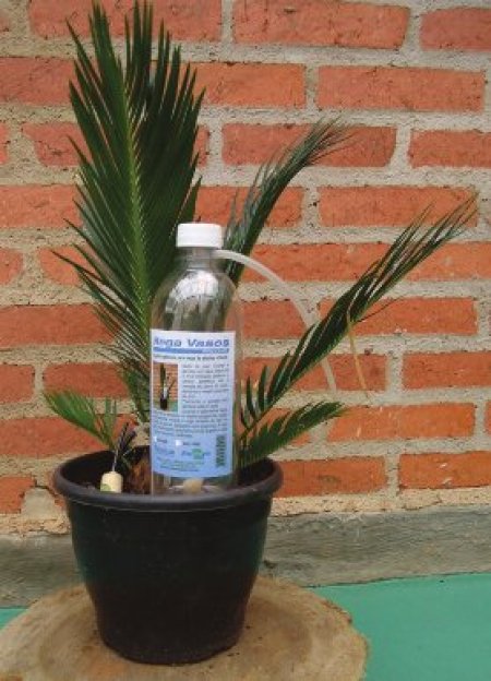 Regador autônomo para vasos de plantas (Tecnicer Tecnologia Cerâmica)